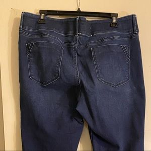 Apt 9 Jeans Bejeweled